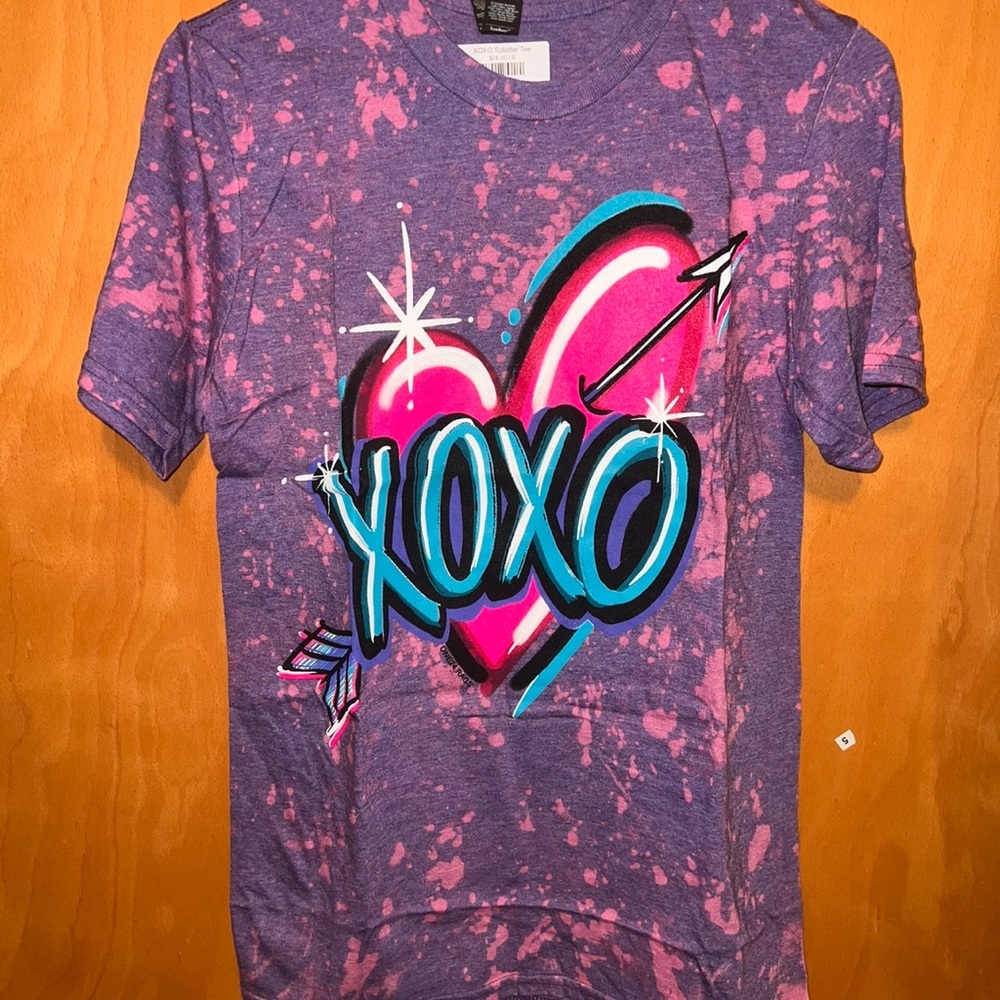 NWT purple bleached heart xoxo tee S